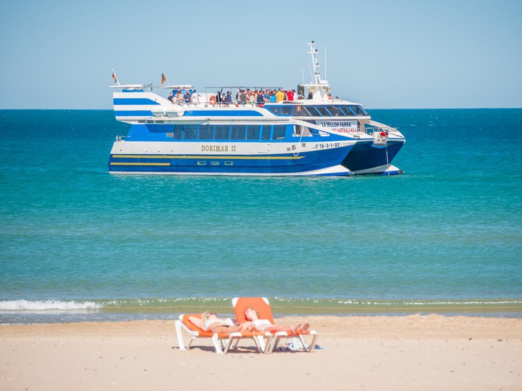 Golden Donaire Beach Hotel La Pineda Exterior photo